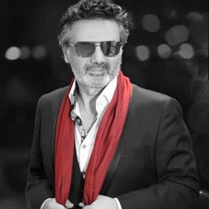 معین کفتر کاکل به سر