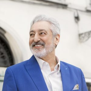 ابی تو کی هستی