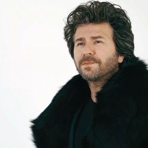 منصور داری داری