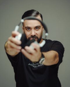 دانلود ریمیکس رادیو آلیزو 57 ریمیکس رادیو آلیزو 57